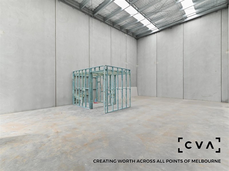 Evelyn Business Park/33 Axis Boulevard, Officer South
