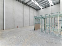 Evelyn Business Park/33 Axis Boulevard, Officer South