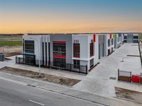 Evelyn Business Park/33 Axis Boulevard, Officer South
